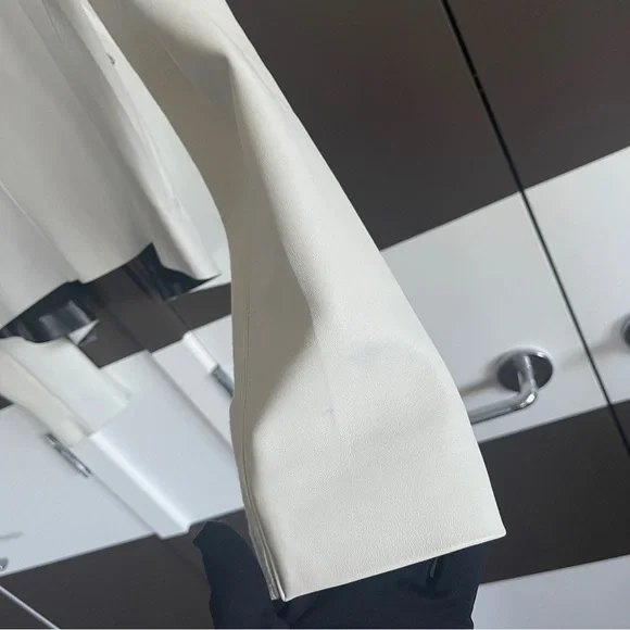 VEDA White & Black Flap Leather Jacket Size Medium - Picture 8 of 15